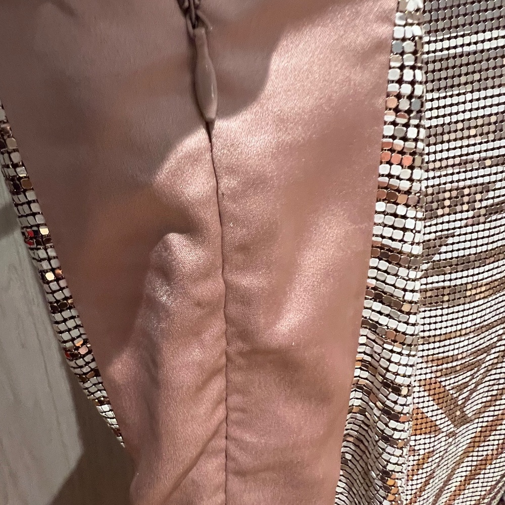 Dres - Picture 4 of 7